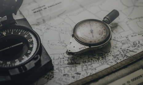 Compass and Map Representing Privacy and Risk